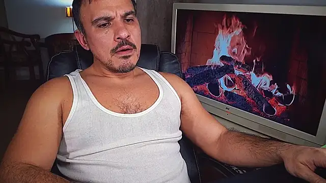 Snapshot of officeman7 chatting on 01-03-25, 06:03 officeman7 online show from 01-03-25, 06:03