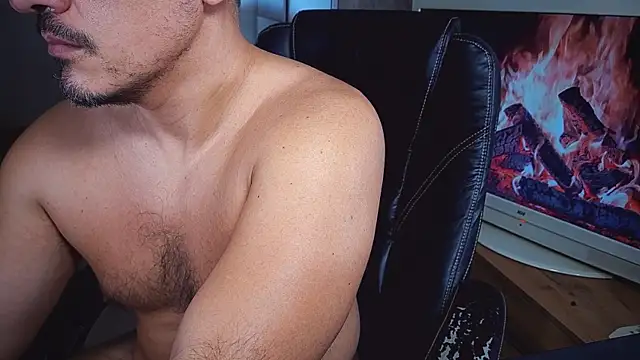 Snapshot of officeman7 chatting on 01-16-25, 06:59 officeman7 online show from 01-16-25, 06:59