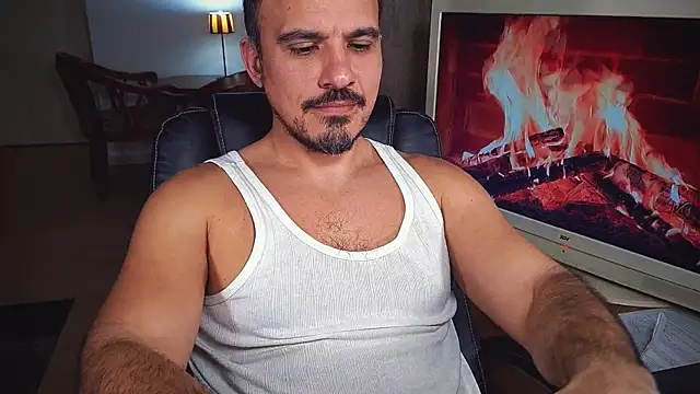 Snapshot of officeman7 chatting on 02-09-25, 07:09 officeman7 online show from 02-09-25, 07:09