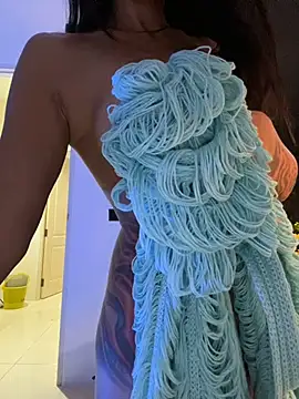 Snapshot of IzanamiTime chatting on 12-16-24, 09:20 IzanamiTime online show from 12-16-24, 09:20