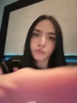 Snapshot of ShannonShanny chatting on 03-22-25, 06:47 ShannonShanny online show from 03-22-25, 06:47