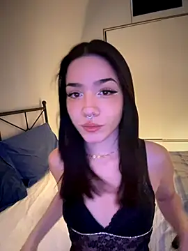 Snapshot of ShannonShanny chatting on 09-15-25, 03:45 ShannonShanny online show from 09-15-25, 03:45