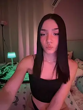 Snapshot of ShannonShanny chatting on 10-14-25, 06:20 ShannonShanny online show from 10-14-25, 06:20