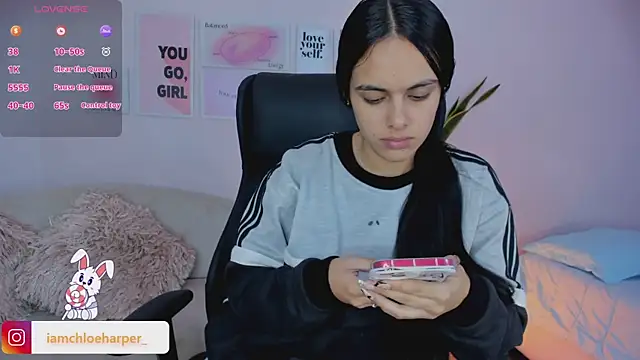 Snapshot of ChloeHarper_ chatting on 01-25-25, 12:26 ChloeHarper online show from 01-25-25, 12:26