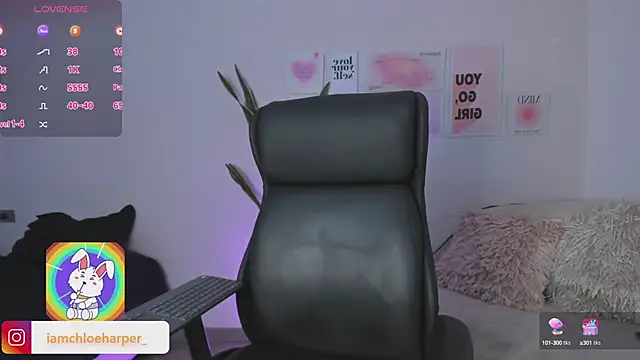 Snapshot of ChloeHarper_ chatting on 02-01-25, 12:37 ChloeHarper online show from 02-01-25, 12:37