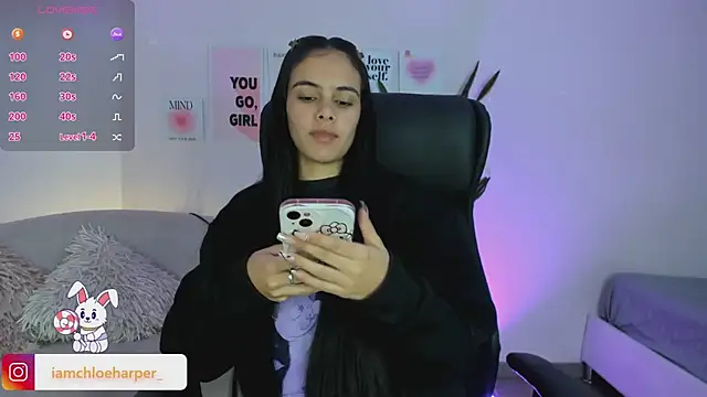 Snapshot of ChloeHarper_ chatting on 02-12-25, 11:51 ChloeHarper online show from 02-12-25, 11:51