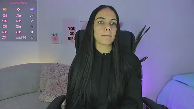 Snapshot of ChloeHarper_ chatting on 02-25-25, 11:41 ChloeHarper online show from 02-25-25, 11:41