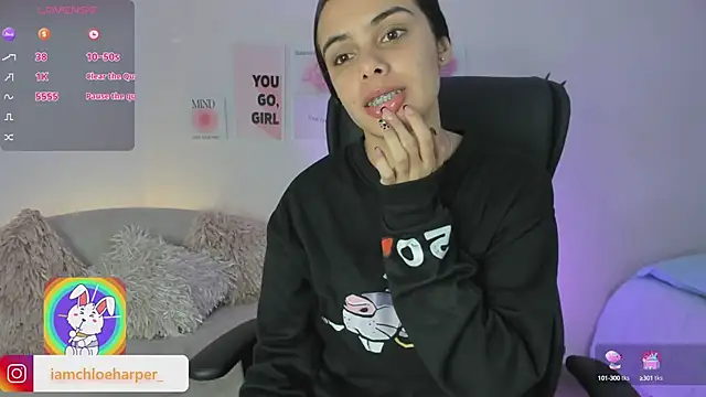 Snapshot of ChloeHarper_ chatting on 03-04-25, 02:21 ChloeHarper online show from 03-04-25, 02:21