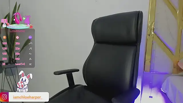 Snapshot of ChloeHarper_ chatting on 03-11-25, 09:48 ChloeHarper online show from 03-11-25, 09:48