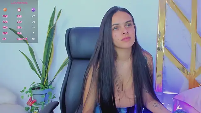 Snapshot of ChloeHarper_ chatting on 03-21-25, 07:24 ChloeHarper online show from 03-21-25, 07:24