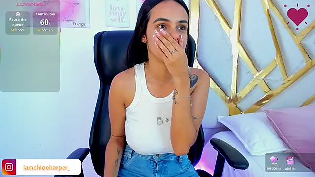 Snapshot of ChloeHarper_ chatting on 09-18-25, 07:49 ChloeHarper online show from 09-18-25, 07:49