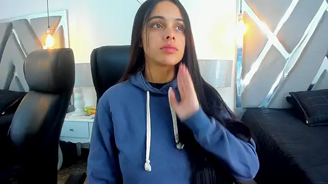 Snapshot of ChloeHarper_ chatting on 10-06-25, 01:08 ChloeHarper online show from 10-06-25, 01:08