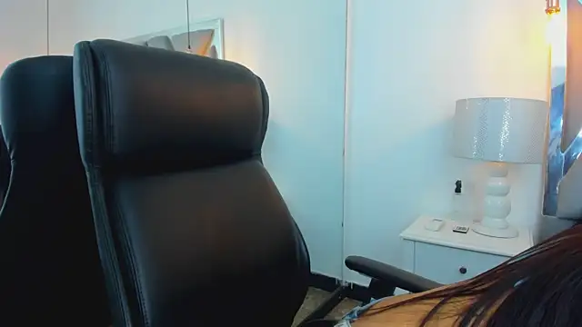 Snapshot of ChloeHarper_ chatting on 10-15-25, 01:22 ChloeHarper online show from 10-15-25, 01:22