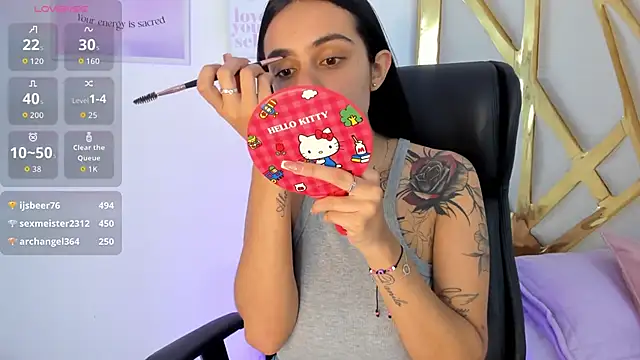 Snapshot of ChloeHarper_ chatting on 11-18-25, 06:56 ChloeHarper online show from 11-18-25, 06:56