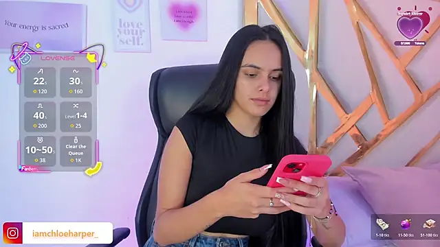 Snapshot of ChloeHarper_ chatting on 11-21-25, 06:50 ChloeHarper online show from 11-21-25, 06:50