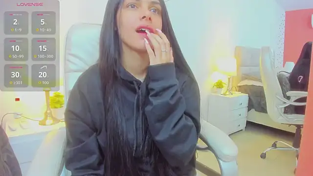 Snapshot of ChloeHarper_ chatting on 11-26-25, 12:50 ChloeHarper online show from 11-26-25, 12:50