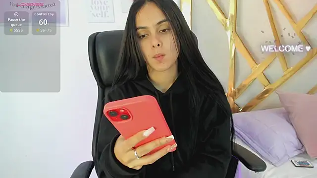 Snapshot of ChloeHarper_ chatting on 12-02-25, 06:58 ChloeHarper online show from 12-02-25, 06:58