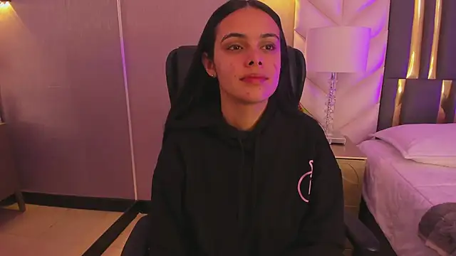 ChloeHarper  online show from 02-07-26, 11:36