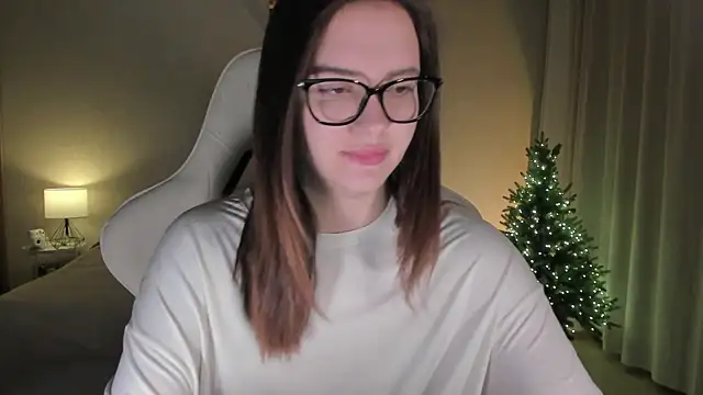 Sonia moon  online show from 12-28-24, 01:18