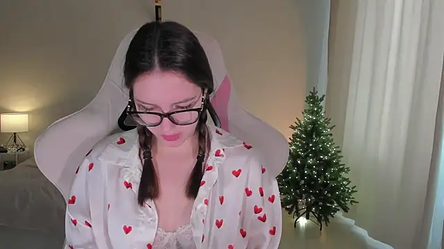 Sonia moon  online show from 01-06-25, 05:41