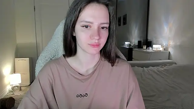 Sonia moon  online show from 10-12-25, 02:32