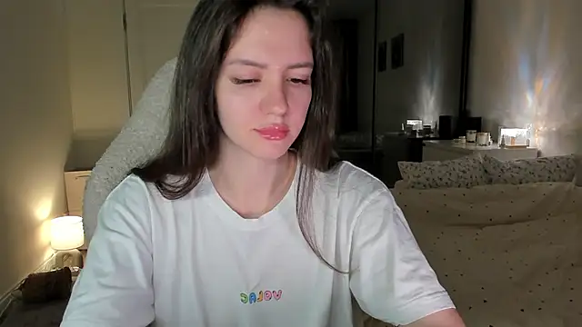 Sonia moon  online show from 10-13-25, 02:22