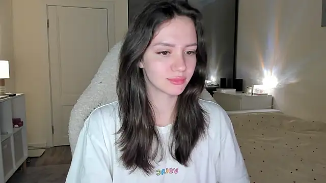 Sonia moon  online show from 10-28-25, 02:59