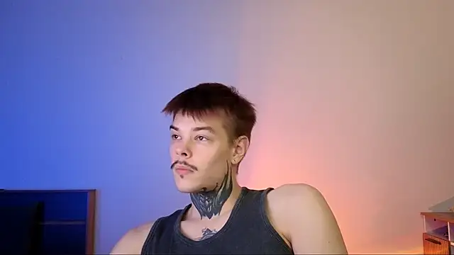 Snapshot of DENIS_HERE chatting on 11-26-25, 05:47 DENIS HERE online show from 11-26-25, 05:47