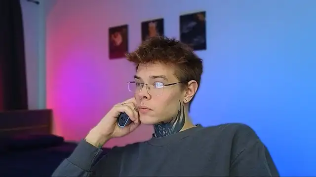 Snapshot of DENIS_HERE chatting on 12-15-25, 07:56 DENIS HERE online show from 12-15-25, 07:56