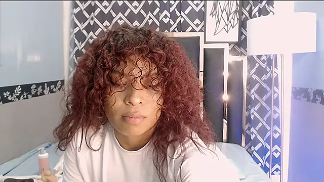 Naomi Tylers online show from 10-04-25, 11:58