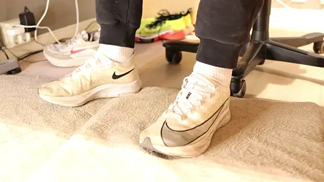 SneakerMaster  online show from 02-01-26, 08:13