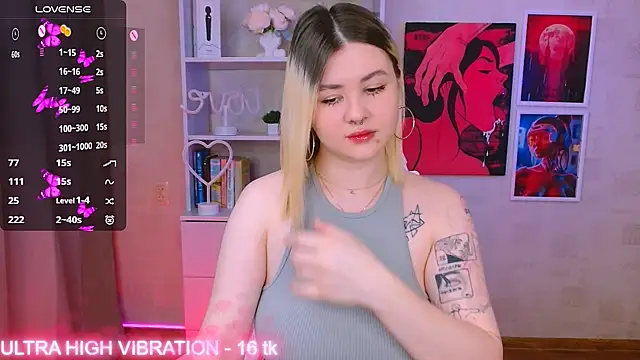 cutie mili online show from 01-30-25, 03:22