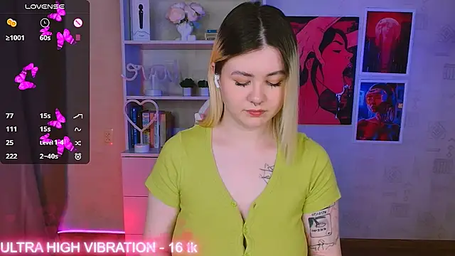 cutie mili online show from 02-04-25, 11:49