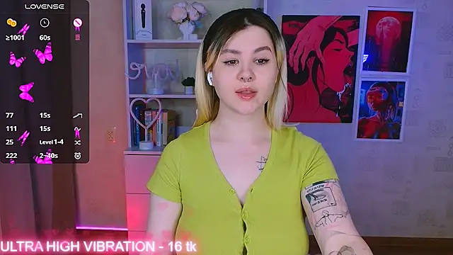 cutie mili online show from 02-13-25, 01:40