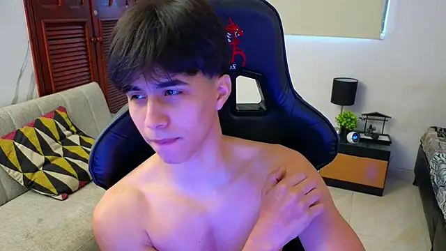 Snapshot of carl_dixon chatting on 12-01-25, 07:30 carl dixon online show from 12-01-25, 07:30