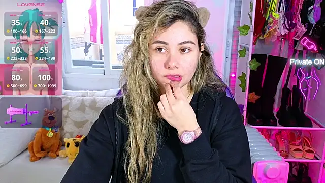 Tawny cox online show from 02-19-25, 10:45