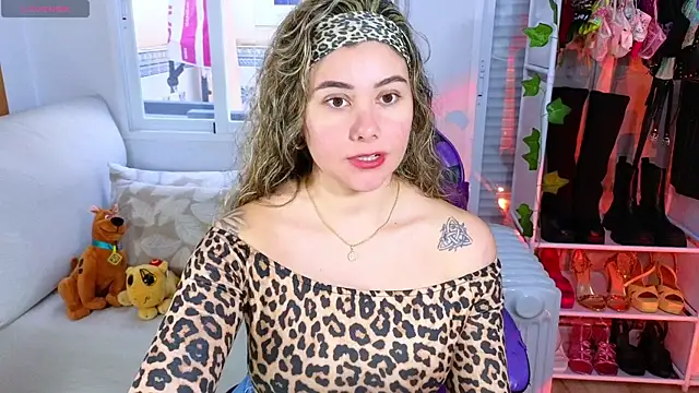 Tawny cox online show from 02-27-25, 01:28