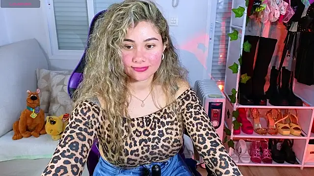 Tawny cox online show from 02-27-25, 04:32