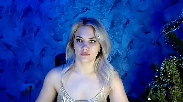 Snapshot of nika_gold1 chatting on 12-30-24, 04:08 nika gold1 online show from 12-30-24, 04:08