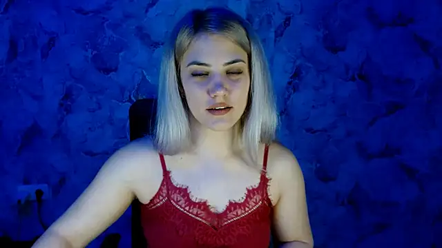 Snapshot of nika_gold1 chatting on 02-25-25, 07:03 nika gold1 online show from 02-25-25, 07:03