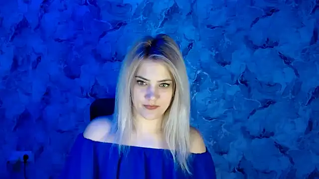 Snapshot of nika_gold1 chatting on 03-15-25, 02:55 nika gold1 online show from 03-15-25, 02:55