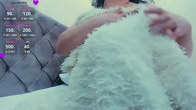 HinaJeen online show from 12-19-24, 07:07