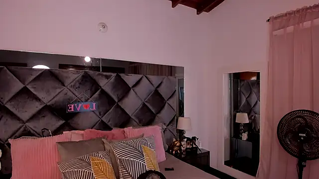 sofhiaa adaams online show from 03-14-25, 12:10