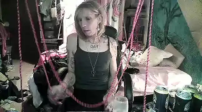Ombeline1 online show from 02-07-25, 09:37