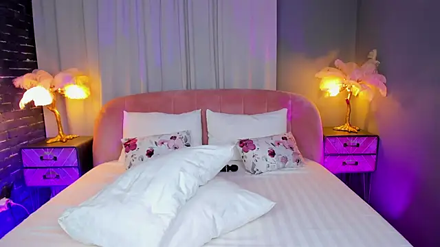 AmedeeaBanks online show from 02-24-26, 09:02