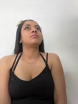 Juana19 online show from 10-17-25, 03:25