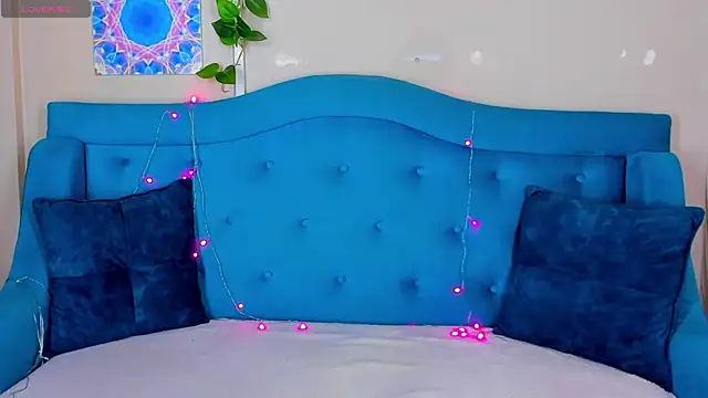 Snapshot of MilliStrii chatting on 11-08-25, 01:39 MilliStrii online show from 11-08-25, 01:39