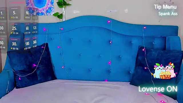 Snapshot of MilliStrii chatting on 11-27-25, 01:40 MilliStrii online show from 11-27-25, 01:40