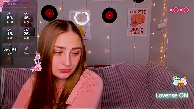 Snapshot of MilliStrii chatting on 01-16-26, 01:20 MilliStrii online show from 01-16-26, 01:20