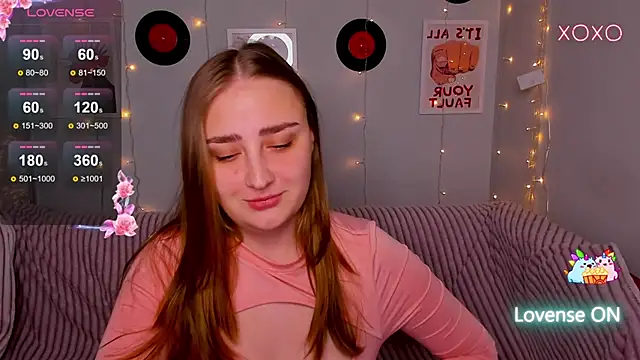 Snapshot of MilliStrii chatting on 01-19-26, 01:20 MilliStrii online show from 01-19-26, 01:20